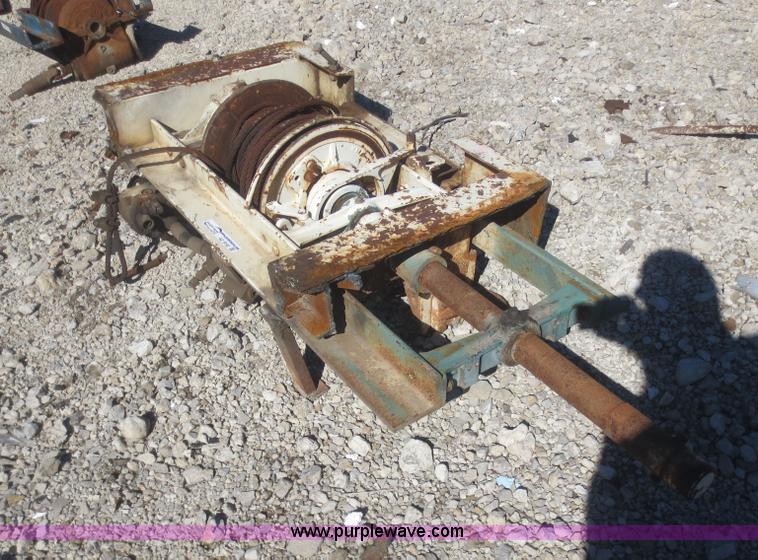 image for item AZ9142 Braden AHG45-12F hydraulic winch