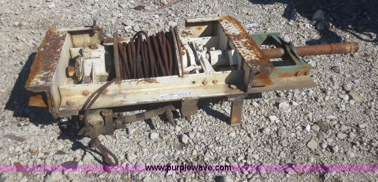 image for item AZ9142 Braden AHG45-12F hydraulic winch