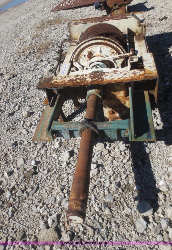 image for item AZ9142 Braden AHG45-12F hydraulic winch