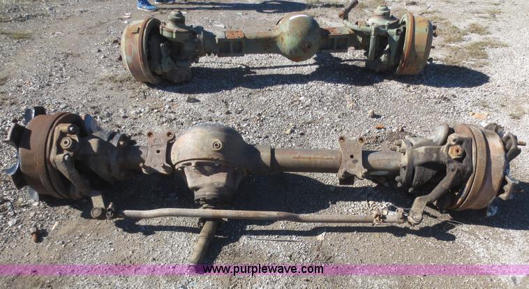 image for item AZ9147 (2) axles