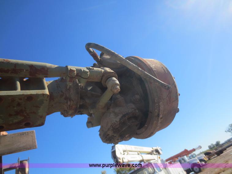 image for item AZ9147 (2) axles