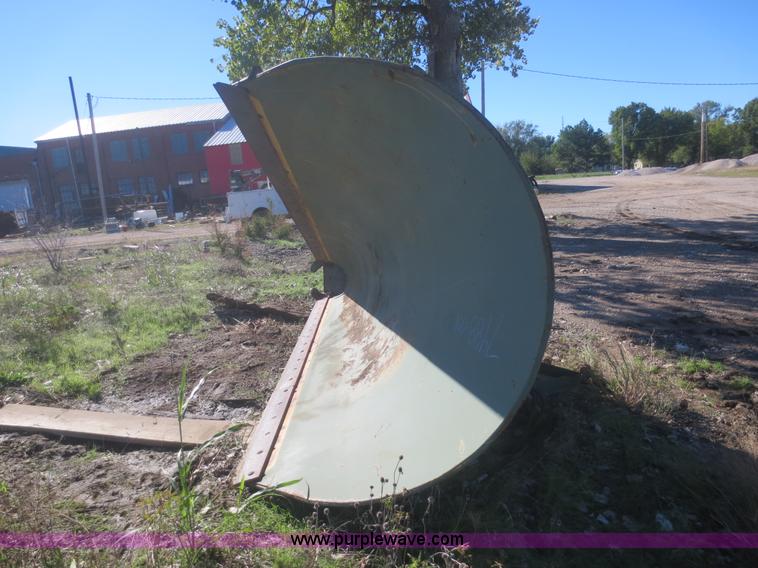 image for item AZ9152 2000 Wausau WR0-10 rollover snow plow