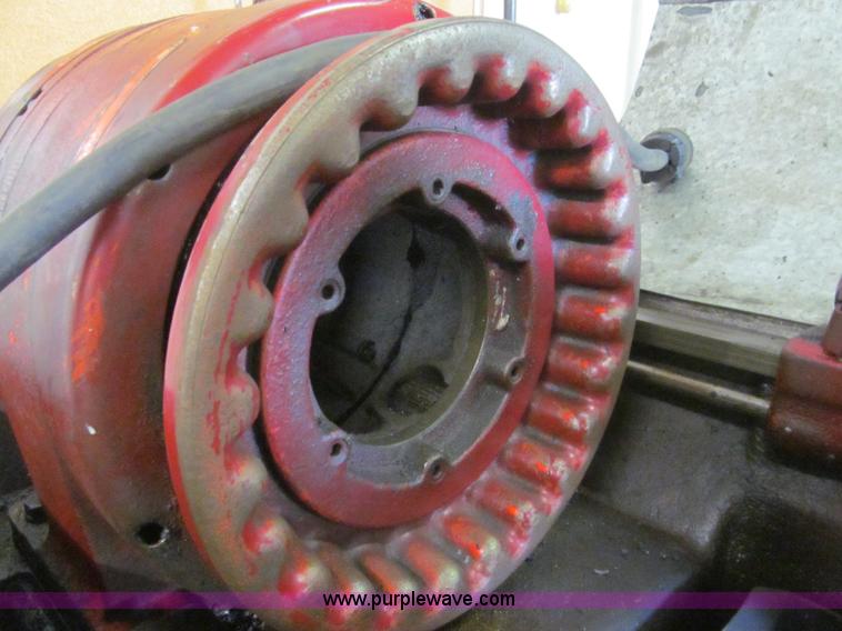 image for item BD9674 Ridgid 850 industrial pipe threader