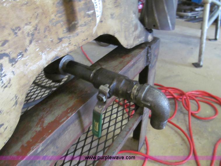 image for item BD9674 Ridgid 850 industrial pipe threader