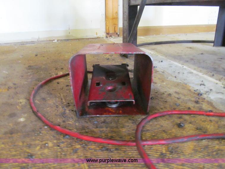 image for item BD9674 Ridgid 850 industrial pipe threader