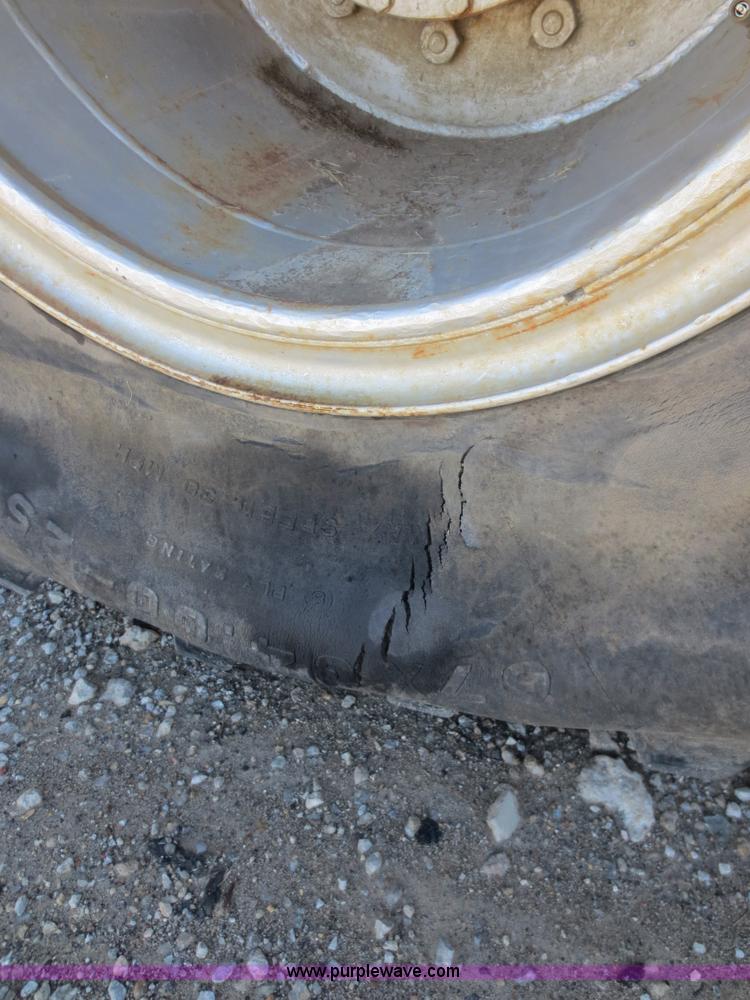 image for item D2185 Big A 3500 floater cab and chassis