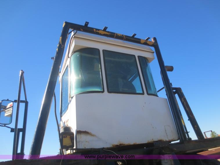 image for item D2185 Big A 3500 floater cab and chassis