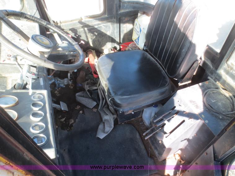 image for item D2185 Big A 3500 floater cab and chassis