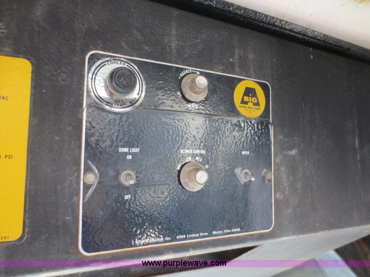 image for item D2185 Big A 3500 floater cab and chassis