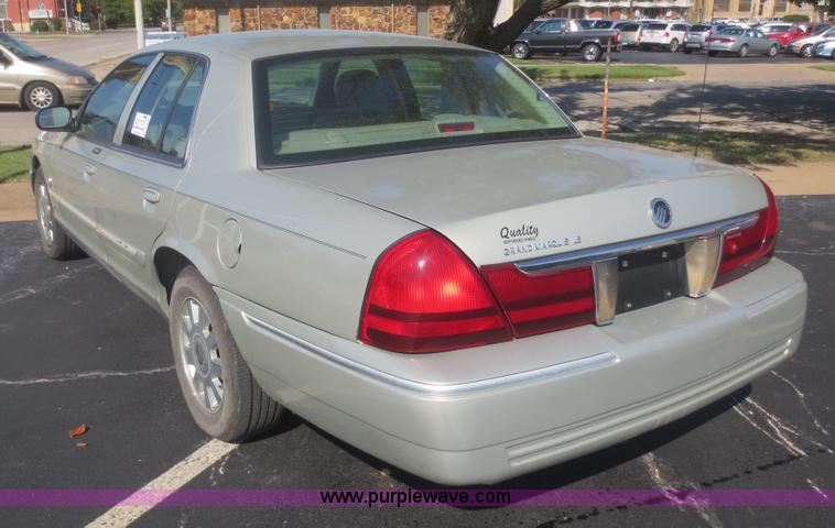 image for item D2188 2005 Mercury Grand Marquis LS