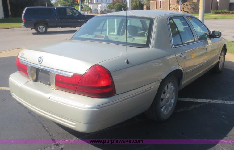 image for item D2188 2005 Mercury Grand Marquis LS