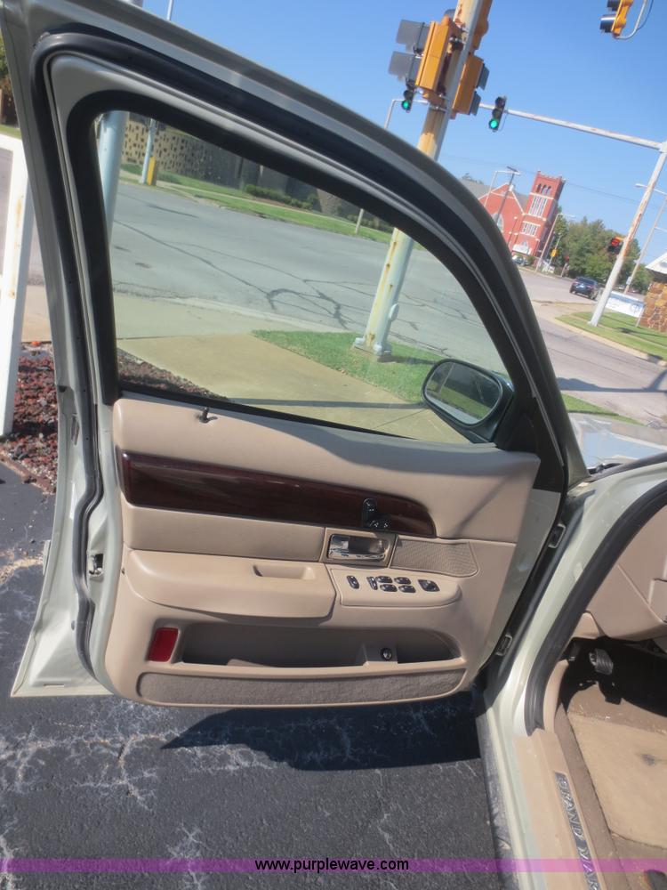 image for item D2188 2005 Mercury Grand Marquis LS