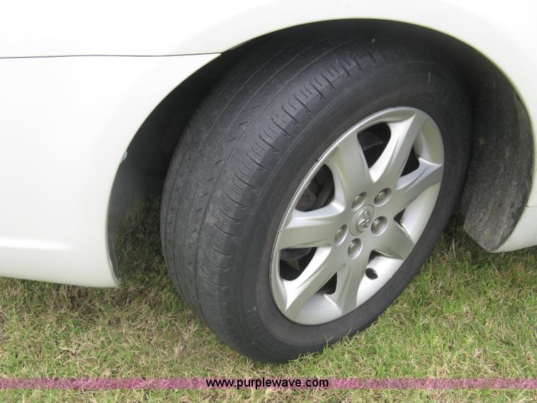 image for item E7892 2005 Toyota Avalon XL