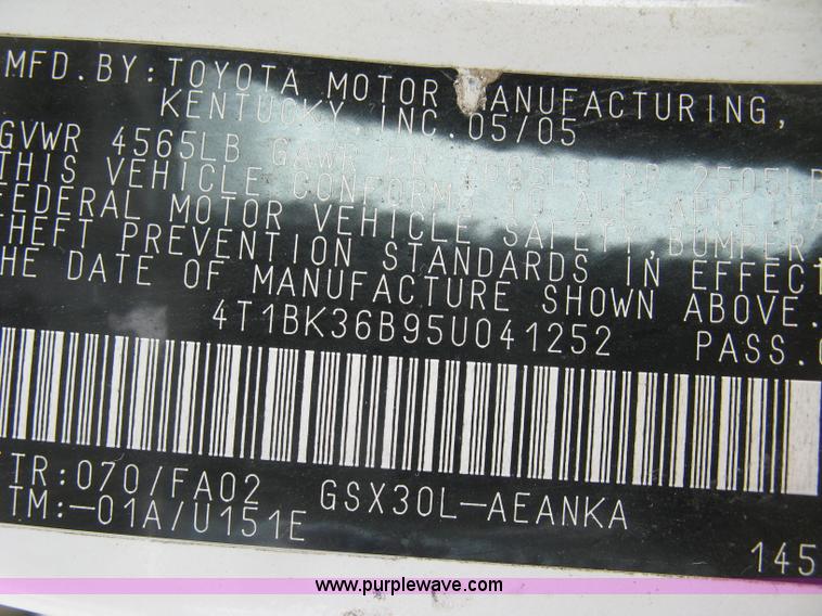 image for item E7892 2005 Toyota Avalon XL