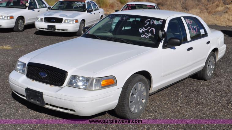 image for item F2078 2008 Ford Crown Victoria Police Interceptor