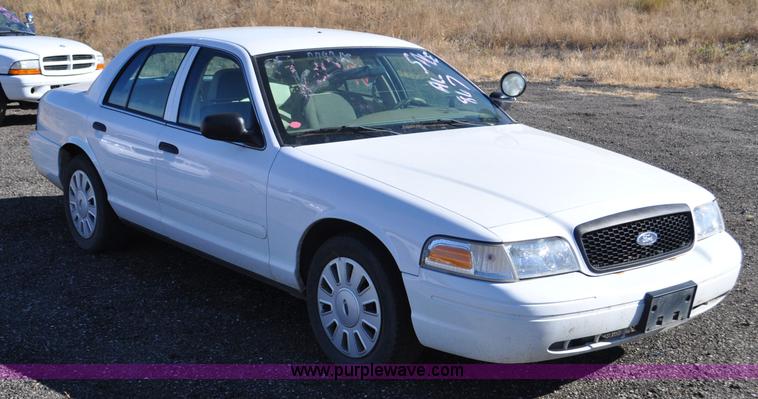 image for item F2078 2008 Ford Crown Victoria Police Interceptor