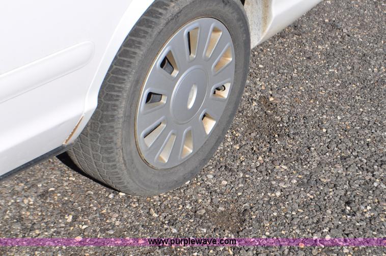 image for item F2078 2008 Ford Crown Victoria Police Interceptor