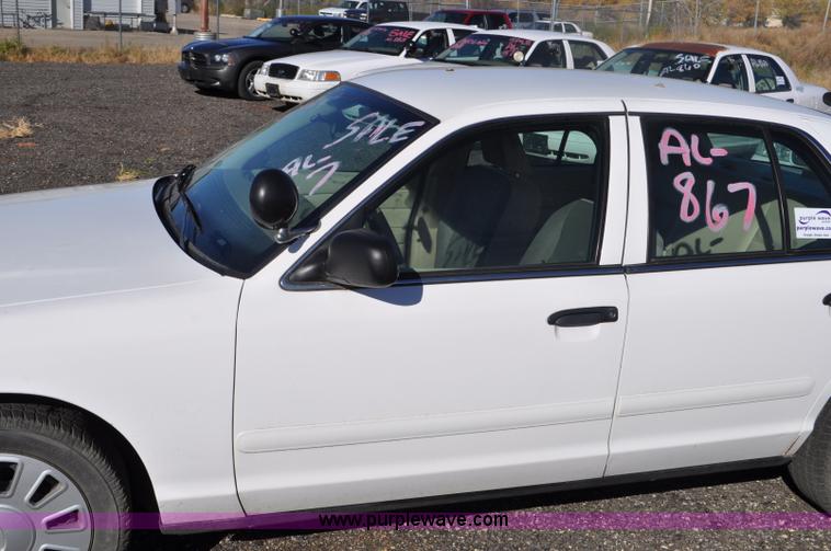 image for item F2078 2008 Ford Crown Victoria Police Interceptor