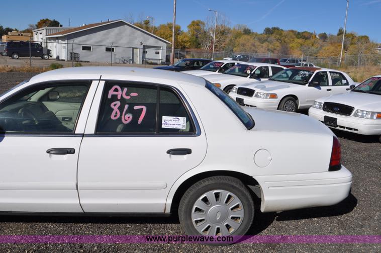 image for item F2078 2008 Ford Crown Victoria Police Interceptor