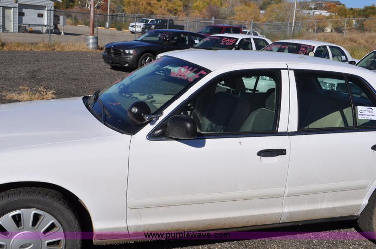 image for item F2079 2008 Ford Crown Victoria Police Interceptor