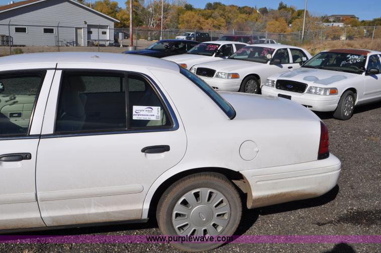 image for item F2079 2008 Ford Crown Victoria Police Interceptor