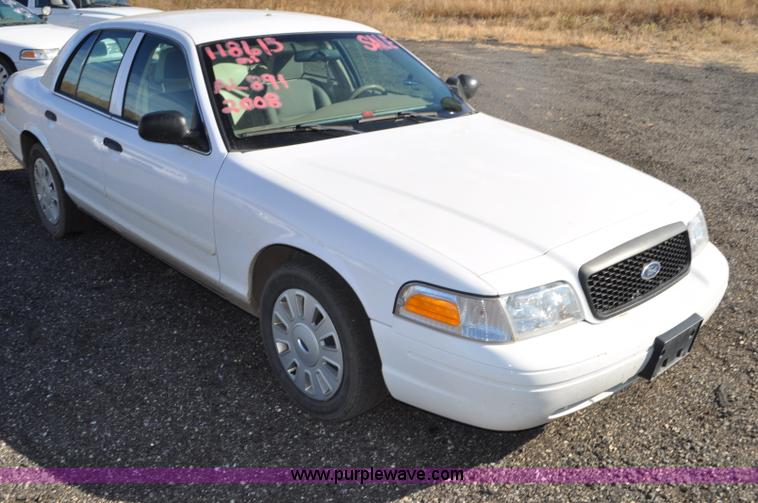 image for item F2079 2008 Ford Crown Victoria Police Interceptor
