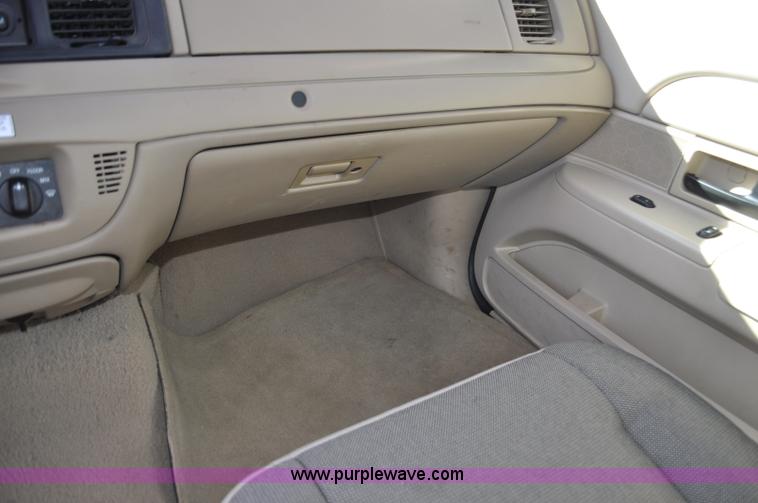 image for item F2080 2008 Ford Crown Victoria Police Interceptor