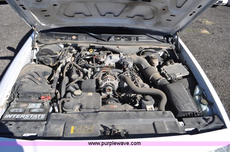 image for item F2080 2008 Ford Crown Victoria Police Interceptor