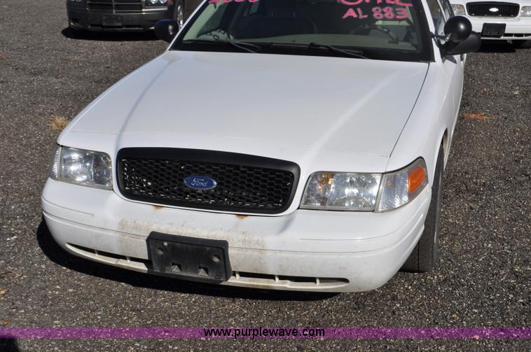 image for item F2080 2008 Ford Crown Victoria Police Interceptor