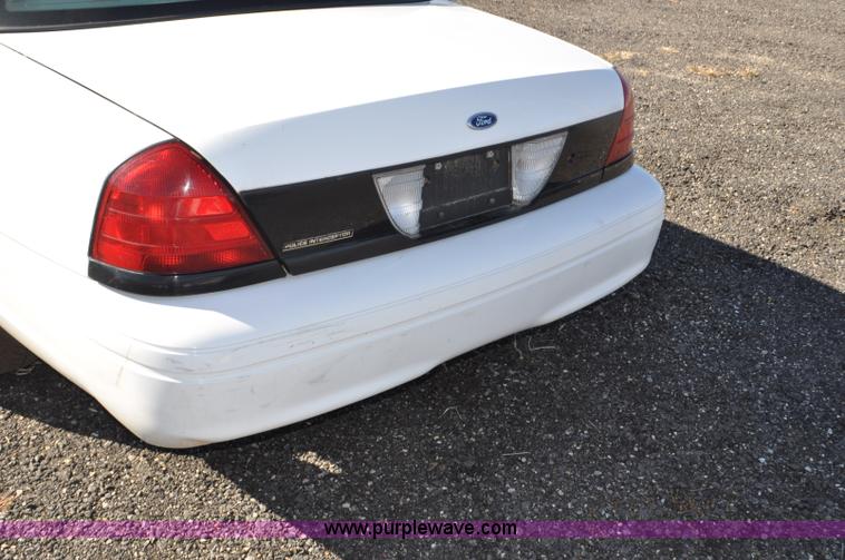 image for item F2080 2008 Ford Crown Victoria Police Interceptor