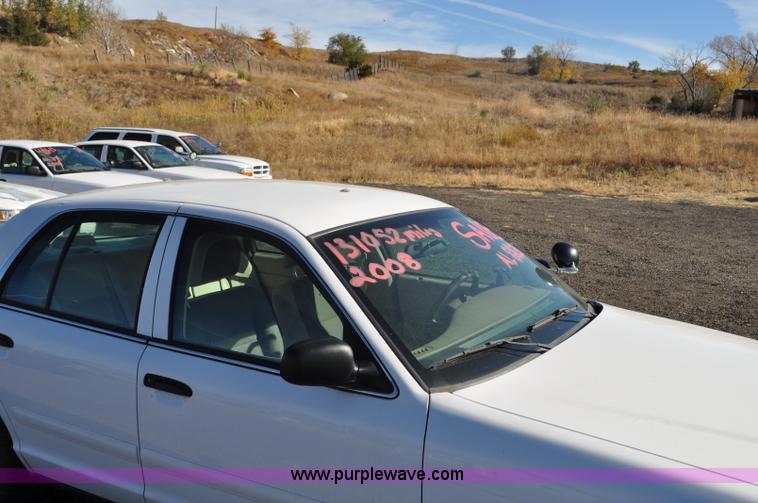 image for item F2080 2008 Ford Crown Victoria Police Interceptor