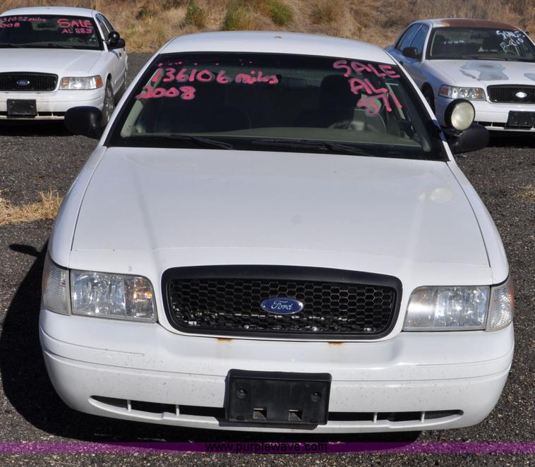 image for item F2081 2008 Ford Crown Victoria Police Interceptor