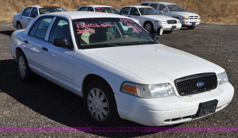 image for item F2081 2008 Ford Crown Victoria Police Interceptor