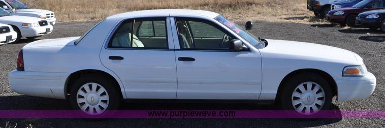 image for item F2081 2008 Ford Crown Victoria Police Interceptor
