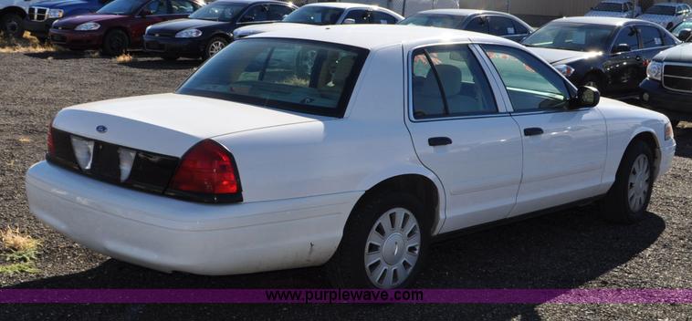 image for item F2081 2008 Ford Crown Victoria Police Interceptor