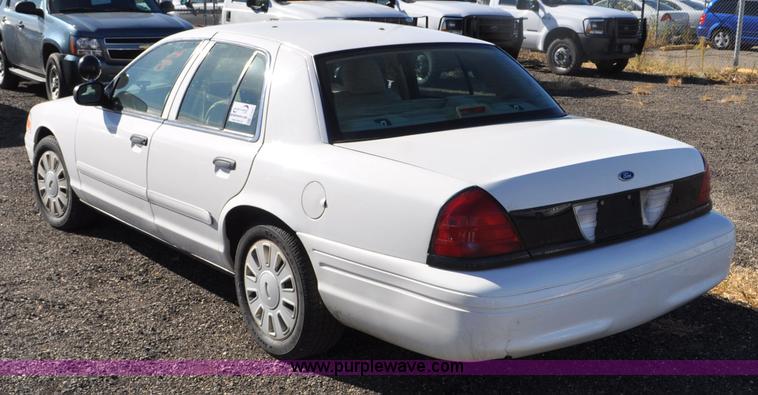 image for item F2081 2008 Ford Crown Victoria Police Interceptor