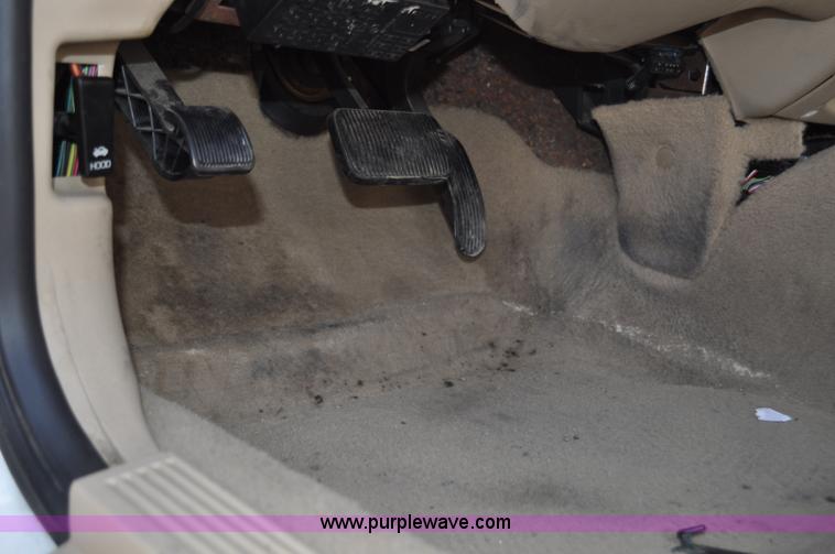 image for item F2081 2008 Ford Crown Victoria Police Interceptor