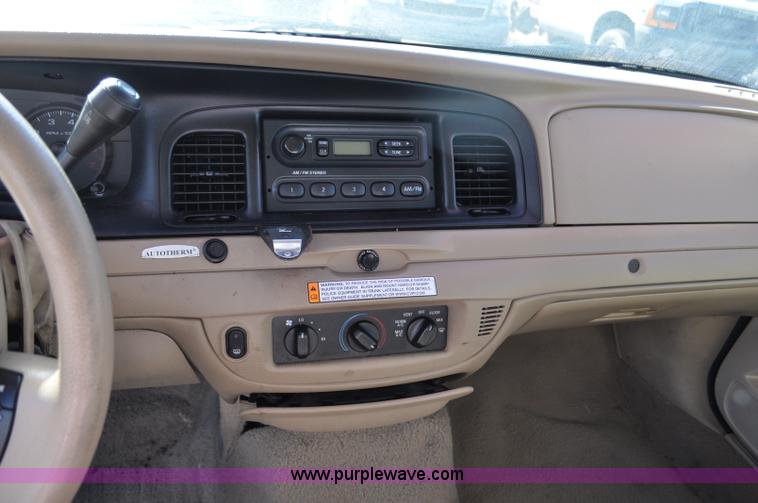 image for item F2081 2008 Ford Crown Victoria Police Interceptor