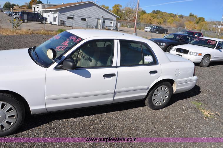 image for item F2081 2008 Ford Crown Victoria Police Interceptor