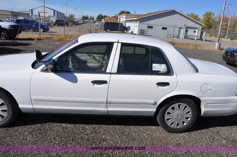 image for item F2081 2008 Ford Crown Victoria Police Interceptor