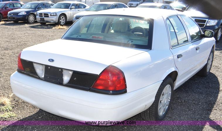 image for item F2081 2008 Ford Crown Victoria Police Interceptor