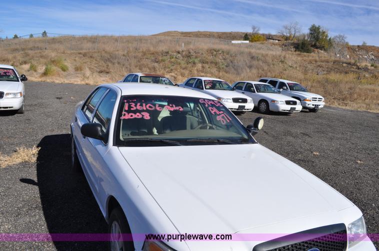 image for item F2081 2008 Ford Crown Victoria Police Interceptor