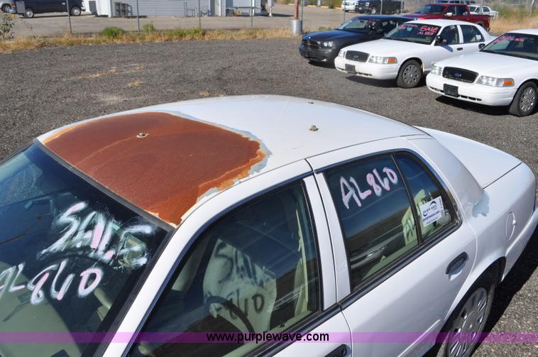 image for item F2082 2008 Ford Crown Victoria Police Interceptor