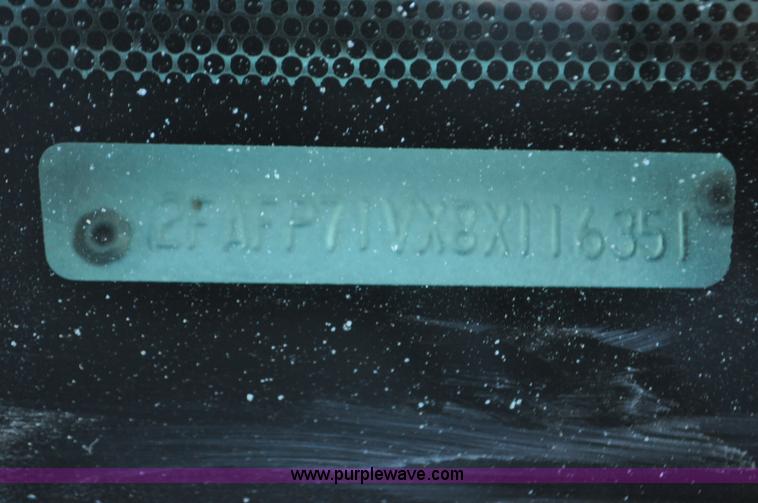 image for item F2082 2008 Ford Crown Victoria Police Interceptor