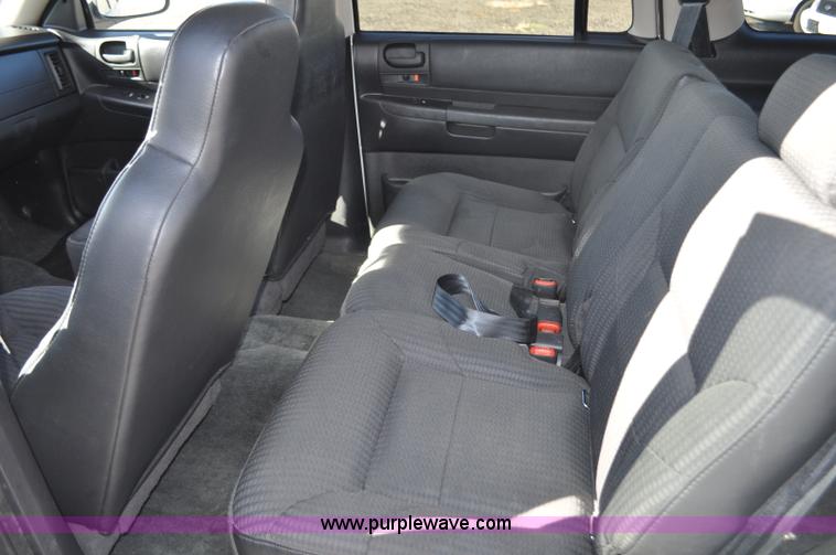 image for item F2084 2003 Dodge Durango SUV