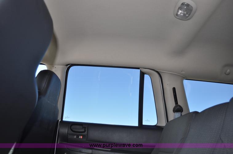 image for item F2084 2003 Dodge Durango SUV