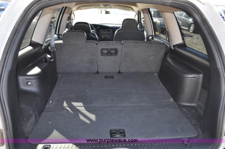image for item F2084 2003 Dodge Durango SUV