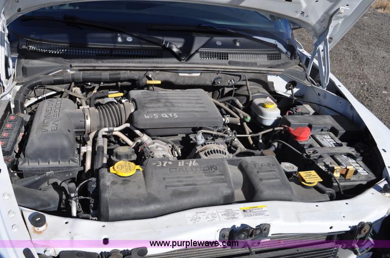 image for item F2084 2003 Dodge Durango SUV