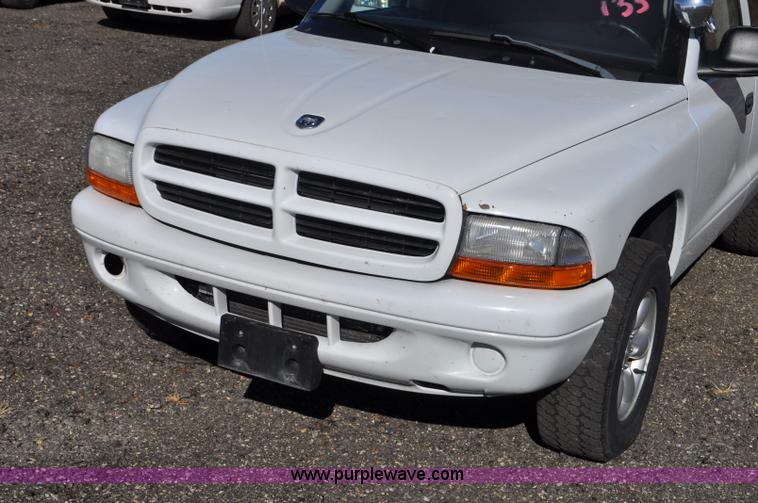 image for item F2084 2003 Dodge Durango SUV