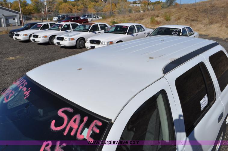 image for item F2084 2003 Dodge Durango SUV